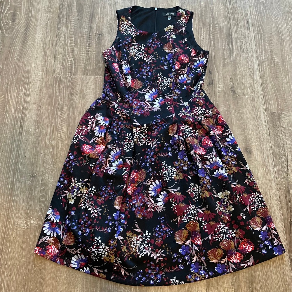 Nine West Womens Dress 6 Black Floral Sleeveless Fit Flare Pleated Knee Length